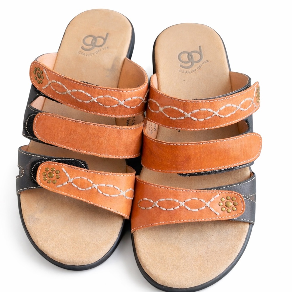 Gravity Defyer Leather Adjustable Comfort Sandals Cognac Size 8